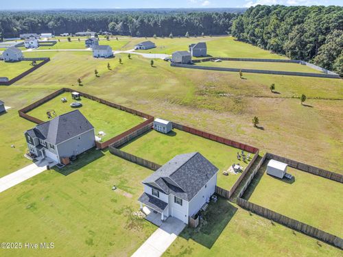 125 Heron Ct, Godwin, NC, 28344-5403 | Card Image