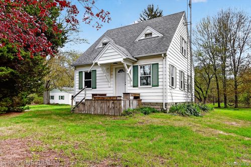 2970 Range Rd, Port Huron, MI, 48060-1616 | Card Image