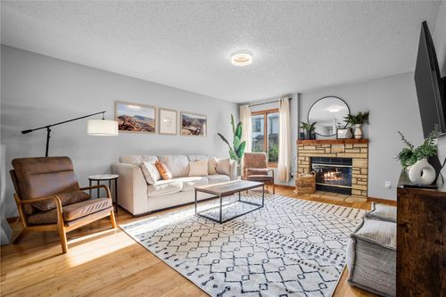 1207 Cambria Ct, Iowa City, IA, 52246-4530 | Card Image