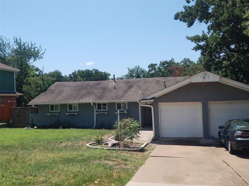 5786 Rockhill Rd, Fort Worth, TX, 76112-3043 | Card Image