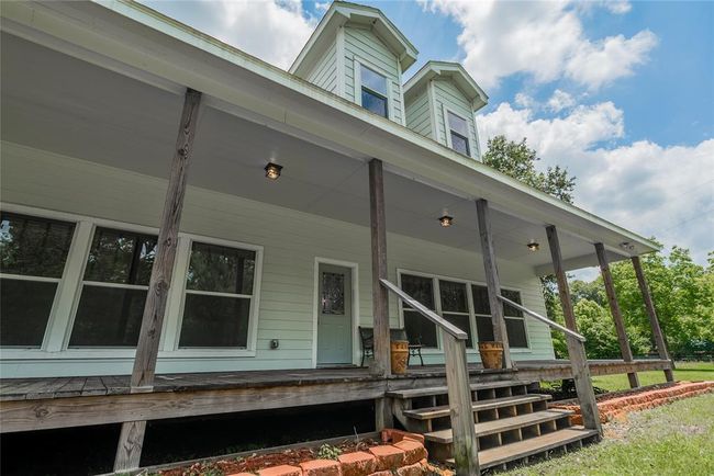 Front Door View | Image 10