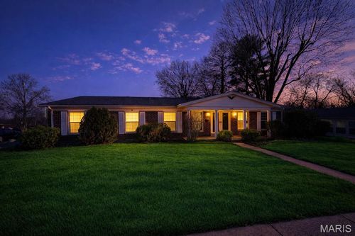 3435 Saint Catherine St, Florissant, MO, 63033-3832 | Card Image