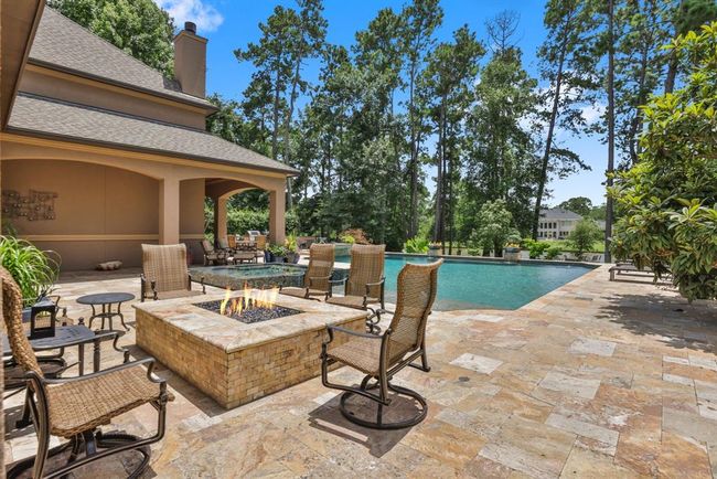 The gas fire pit really adds a special touch and is the perfect place to roast s'mores on a cold winter night. | Image 47