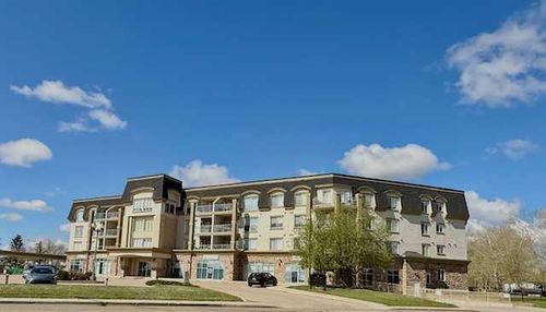 405-4425 Heritage Way, Lacombe, AB, T4L2P4 | Card Image