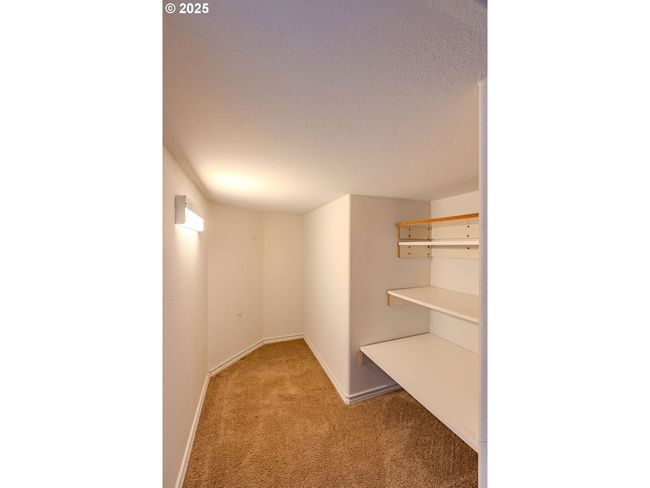 308 Sw 38 Th Loop, House other with 4 bedrooms, 3 bathrooms and 3 parking in Gresham OR | Image 24