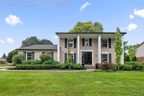 45045 Turtlehead Dr, Plymouth, MI, 48170-3844 | Card Image