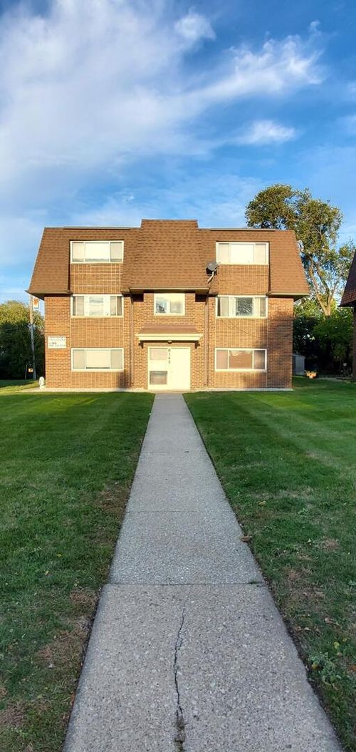 apt-3n-8145 Ogden Ave, Lyons, IL, 60534-1158 | Card Image