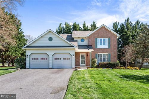 211 Deer Run Dr, WALKERSVILLE, MD, 21793-8190 | Card Image