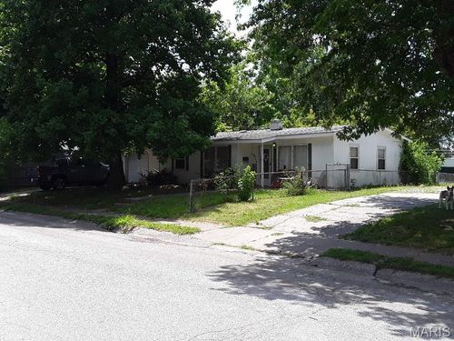 2729 Willow Ave, Granite City, IL, 62040-6044 | Card Image