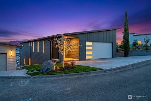 1823 Sam Benn Ln, Aberdeen, WA, 98520-1032 | Card Image