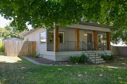 128 S College St, Tekoa, WA, 99033 | Card Image