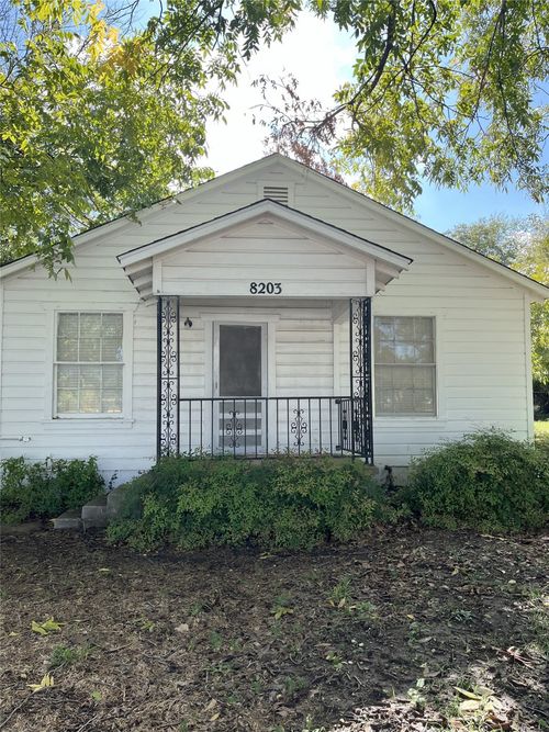 8203 Delmar St, White Settlement, TX, 76108-2308 | Card Image