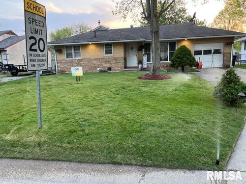 1410 Beard St, Beardstown, IL, 62618-1777 | Card Image