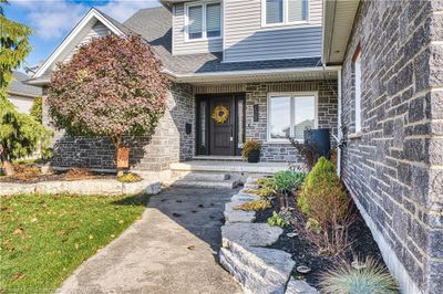 125 Armstrong St W, House other with 7 bedrooms, 3 bathrooms and 5 parking in Listowel ON | Image 3