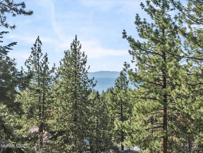 699 Lakeview Dr, House other with 3 bedrooms, 2 bathrooms and 2 parking in Zephyr Cove NV | Image 4