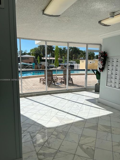 609-2020 Ne 135th St, North Miami, FL, 33181-2189 | Card Image