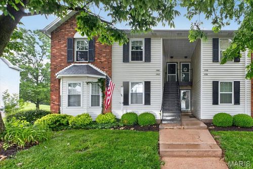 1440 Surrey Ln, Saint Peters, MO, 63304-2807 | Card Image