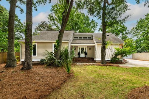 1144 Parkway Dr, Mount Pleasant, SC, 29464-9565 | Card Image