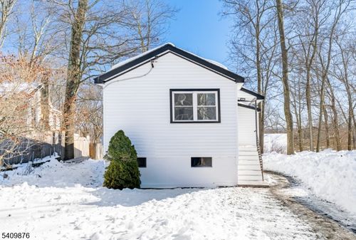 319 Tulsa Trl, Hopatcong, NJ, 07843-1238 | Card Image