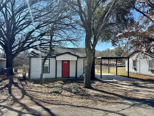 113 W Arnold St, Granbury, TX, 76048-1531 | Card Image