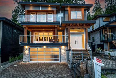 3315 Descartes Pl, House other with 7 bedrooms, 6 bathrooms and 6 parking in Squamish BC | Image 2