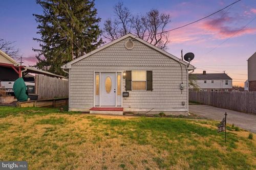 1018 Kelly Dr, YORK, PA, 17404-2341 | Card Image