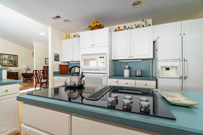 6042 Dolphin Rd, House other with 3 bedrooms, 2 bathrooms and 2 parking in Oriental NC | Image 22