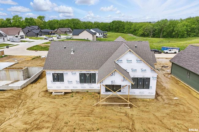 7131 Alvie Ln, House other with 5 bedrooms, 4 bathrooms and null parking in Bettendorf IA | Image 11