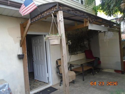 8 Brighton 8th Pl, Brooklyn, NY, 11235-6309 | Card Image