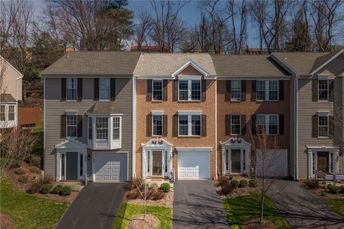 367 Murrays Ln, Pittsburgh, PA, 15234-2354 | Card Image