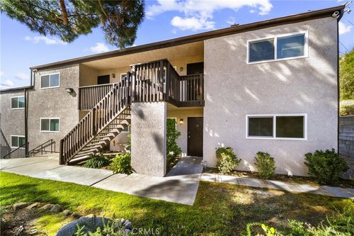 10-17847 Beneda Ln, Canyon Country, CA, 91351-4323 | Card Image