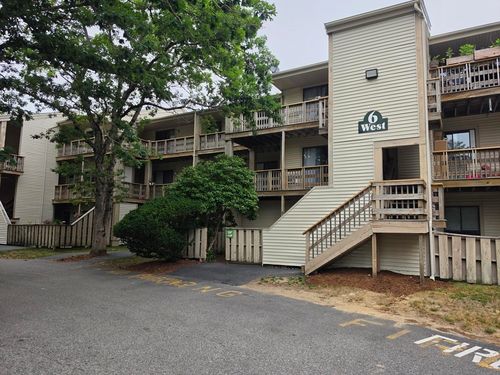6we-800 Bearses Way, Hyannis, MA, 02601-2251 | Card Image