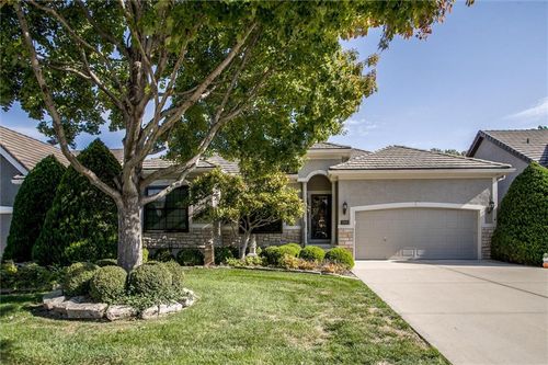 3913 Nw Redspire, Lee's Summit, MO, 64064-1694 | Card Image