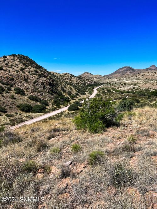 81 Berrenda Rd, Hillsboro, NM, 88042 | Card Image