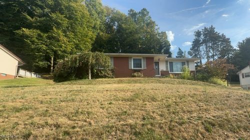 1759 Buena Vista Dr, Coshocton, OH, 43812-3006 | Card Image