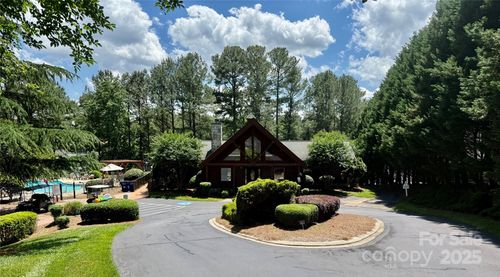 5418 Breakwater Dr, Granite Falls, NC, 28630-8807 | Card Image