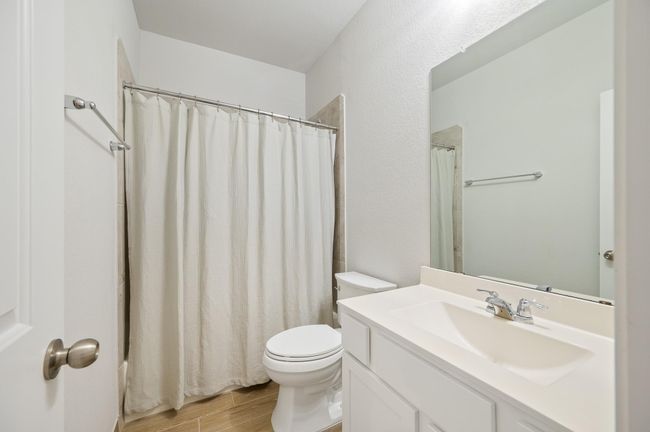2nd Full Bath Upstairs | Image 37