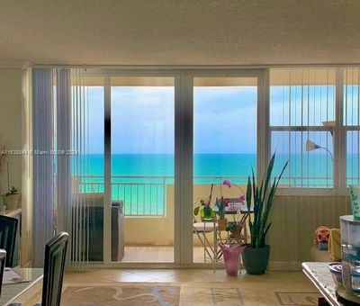 1203 - 3180 S Ocean Dr, Condo with 1 bedrooms, 1 bathrooms and null parking in Hallandale Beach FL | Image 1