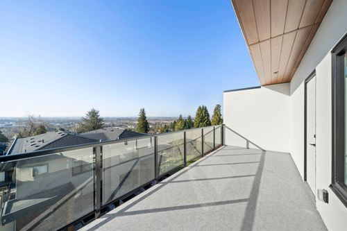 1-4558 Portland St, Burnaby, BC, V5J2N9 | Card Image