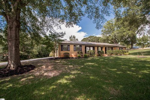 303 Robinall Dr, Easley, SC, 29642-1358 | Card Image