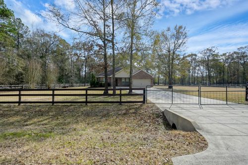 19006 August Cir, Cleveland, TX, 77328-2372 | Card Image