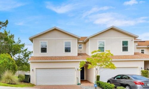 1020 Lakefront Village Dr, CLERMONT, FL, 34711-3254 | Card Image