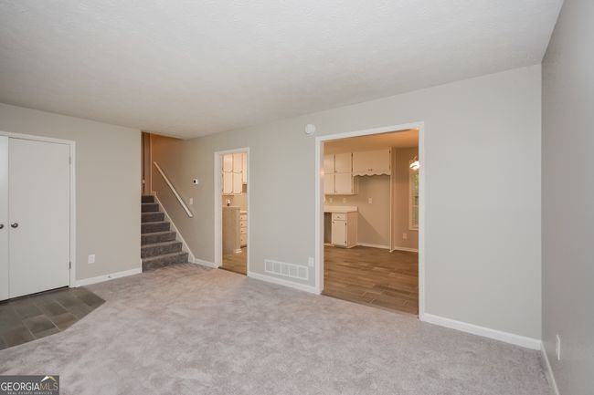 4495 Housworth Dr, House other with 3 bedrooms, 2 bathrooms and null parking in Lithonia GA | Image 5