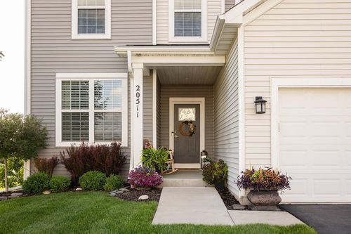 20511 Gunnison Dr, Lakeville, MN, 55044-4106 | Card Image