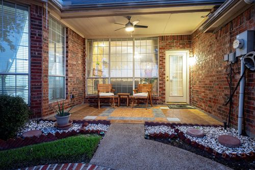 7906 Munich Dr, Rowlett, TX, 75089-3884 | Card Image