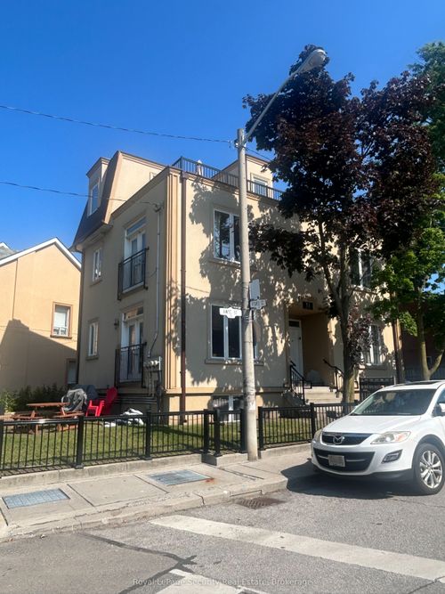 b-13 Fisher St, Toronto, ON, M6K1V7 | Card Image