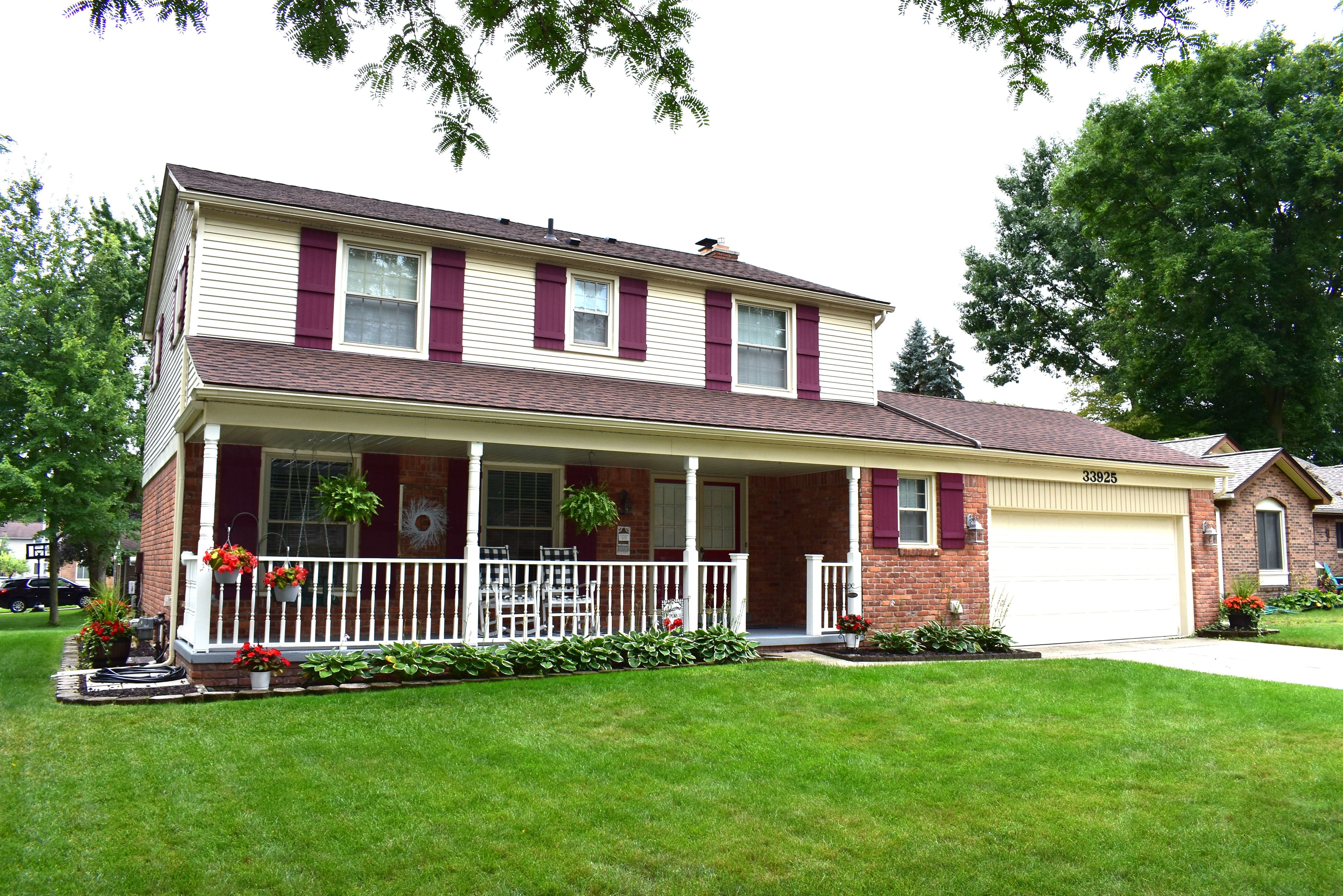 Fairfax Dr, Livonia, MI 48152