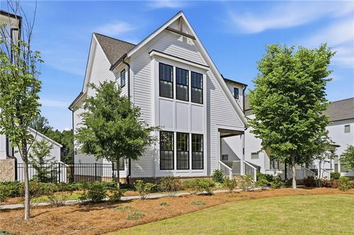 3748 Spruce Ridge Ln, Suwanee, GA, 30024-8677 | Card Image