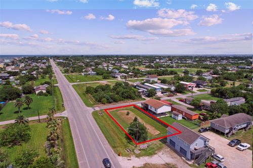 202 19th St, San Leon, TX, 77539-2502 | Card Image