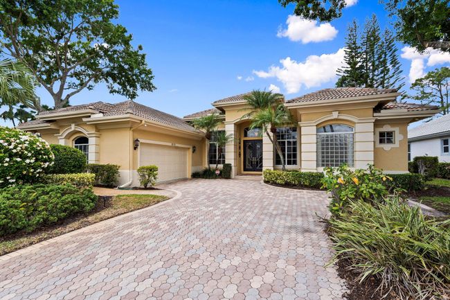 8131 Links Way, House other with 3 bedrooms, 3 bathrooms and null parking in Port St Lucie FL | Image 4
